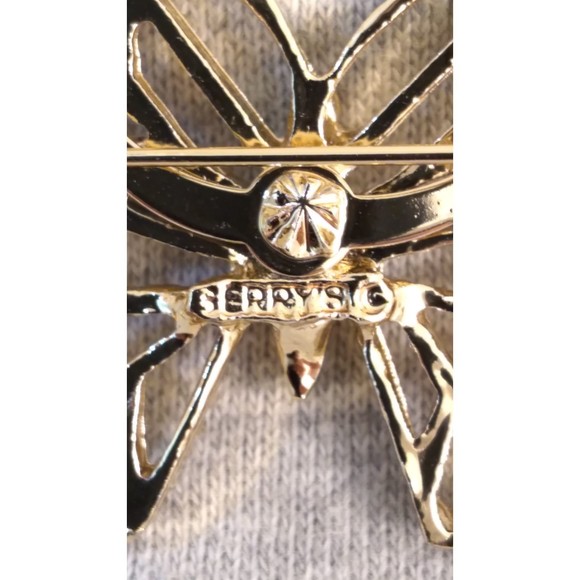 Vtg 1980s Gerrys Brooch Lapel Pin Butterfly Clear Rhinestones Gold Tone Metal - Picture 6 of 8